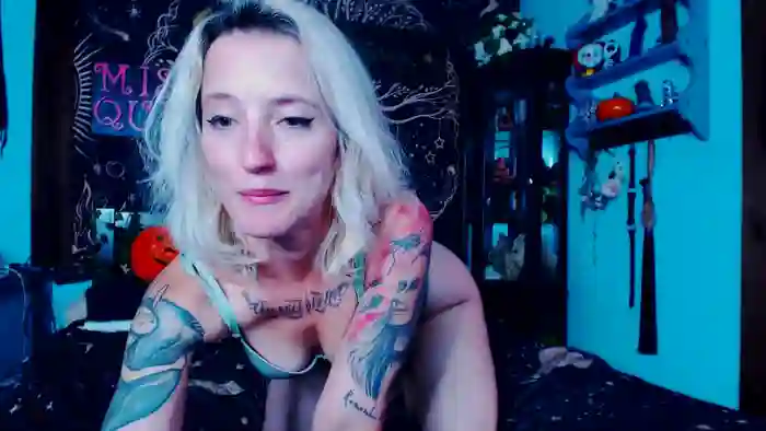 2025/10/24/streamate-missquincam-14-40-46