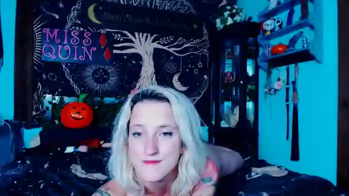 2025/10/24/streamate-missquincam-23-28-56