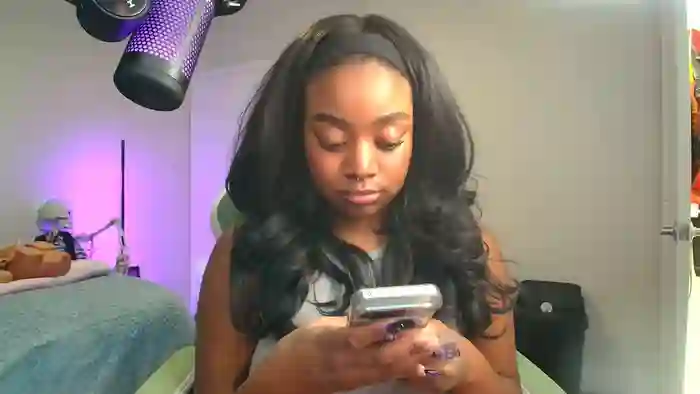 2025/10/24/streamate-robinthesiren-16-49-16