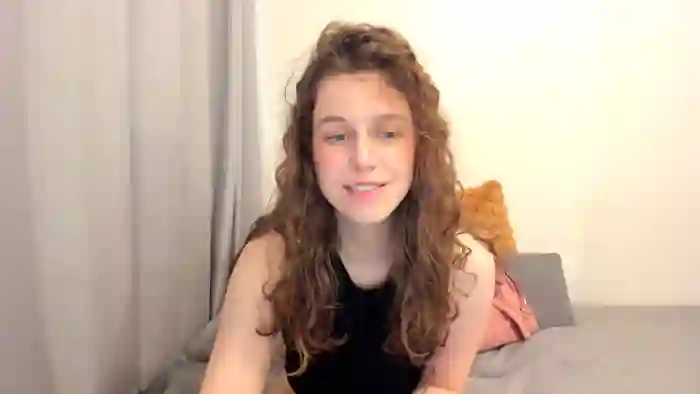 2025/10/24/streamate-rubycurlyx-16-45-09