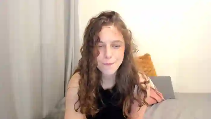 2025/10/24/streamate-rubycurlyx-16-54-33