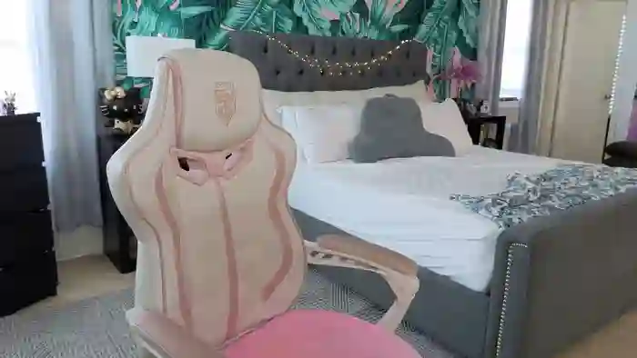2025/10/24/streamate-tastesjustlikekandi-20-41-05