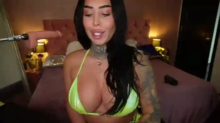 2025/10/25/streamate-aariss-12-40-39