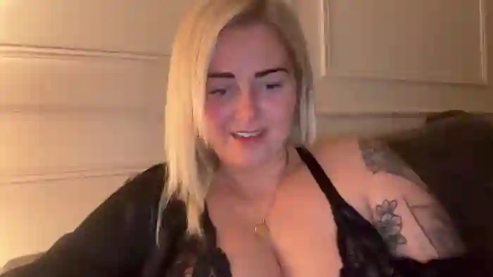 2025/10/25/streamate-busty_lucy_uk-06-07-26
