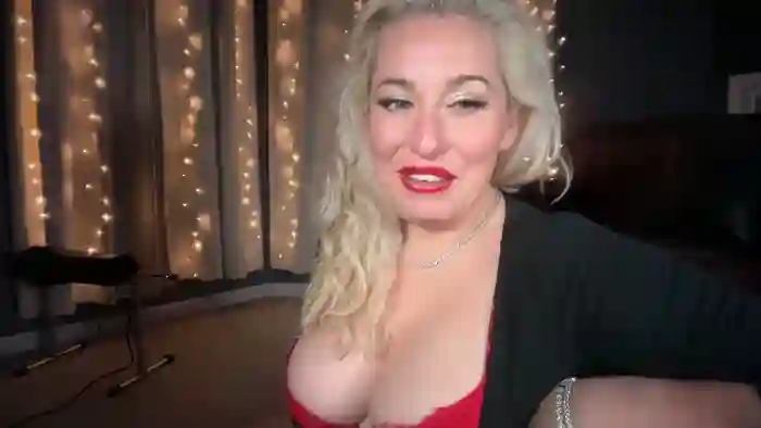 2025/10/25/streamate-christinaquinn-21-44-03