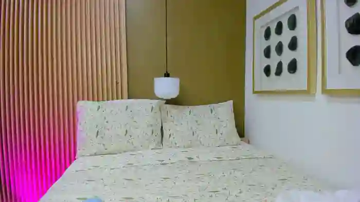 2025/10/25/streamate-daakottaa-06-41-56