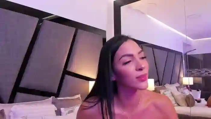 2025/10/25/streamate-giovanarodriguez-15-40-41