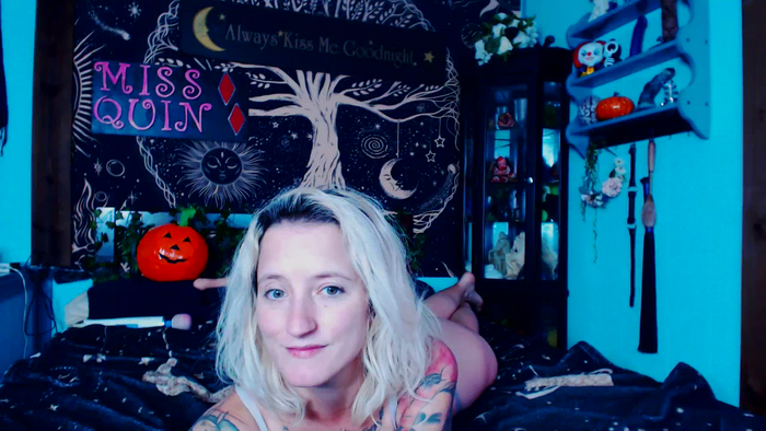 MissQuinCam
