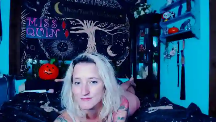 2025/10/25/streamate-missquincam-14-36-03