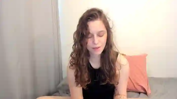 2025/10/25/streamate-rubycurlyx-15-44-25