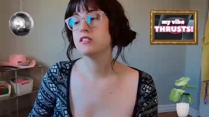 2025/10/25/streamate-veronicathunder-14-27-36