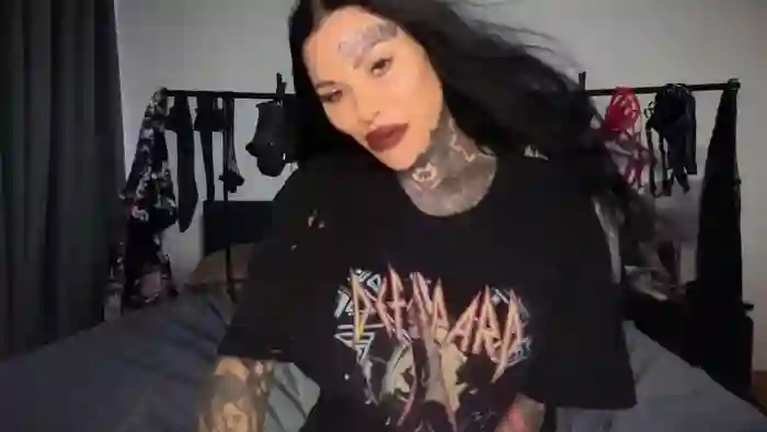 2025/10/26/streamate-darkinkedbabe-05-00-28