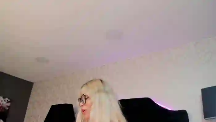 2025/10/26/streamate-eviilangel-08-52-14