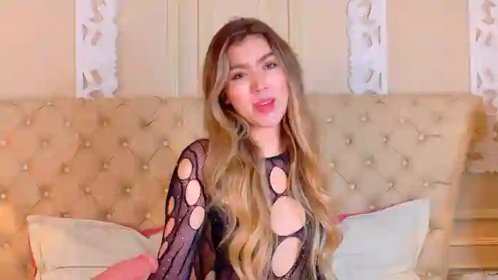 2025/10/26/streamate-lauraford-05-55-59