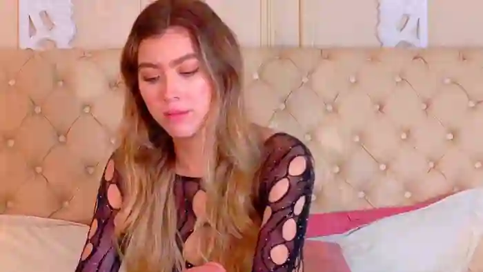 2025/10/26/streamate-lauraford-09-53-31
