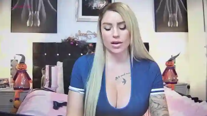 2025/10/26/streamate-summmer_foxx-13-16-53