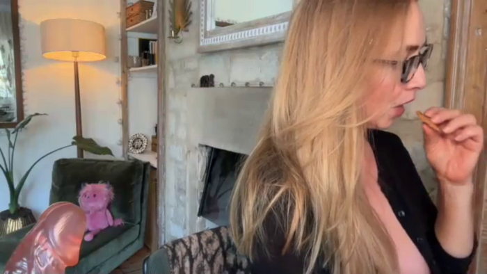 BELINDABUTTERCUPS