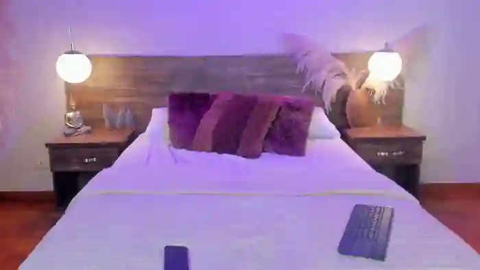 2025/10/27/streamate-carogomezz-05-39-04