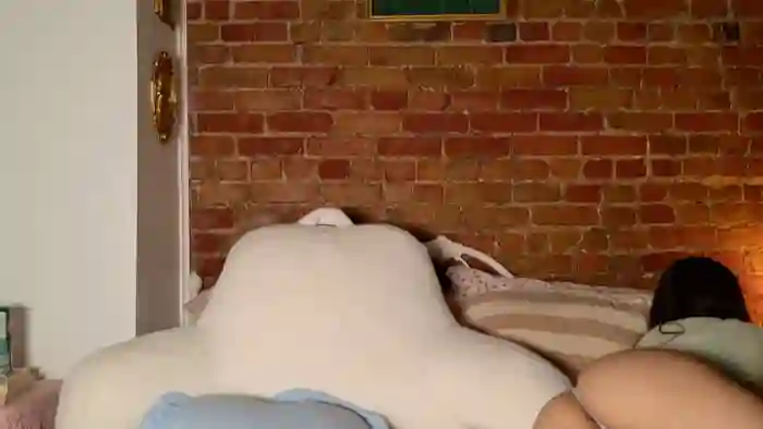 2025/10/27/streamate-maeday-00-14-25