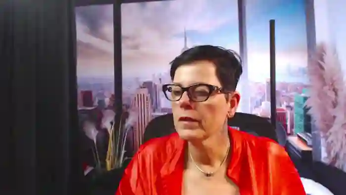 2025/10/27/streamate-mollysun-21-38-28