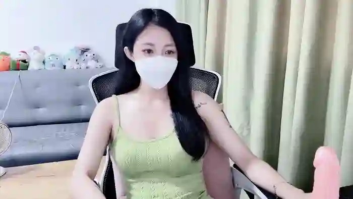 2025/10/27/streamate-shynbarbie-05-38-52