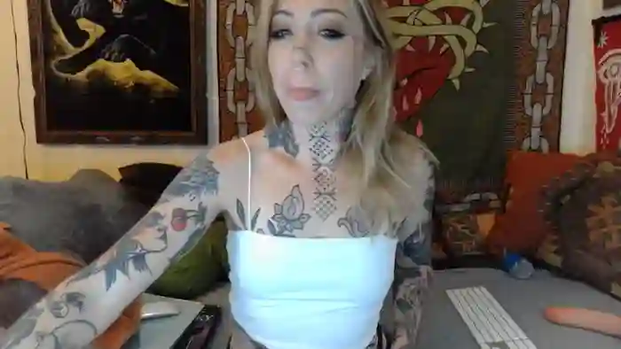 2025/10/28/streamate-eddiedean-07-49-06