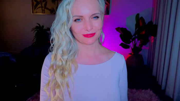 MsLindsayDevis