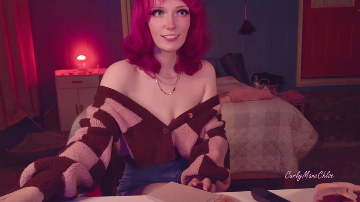 CurlyManeChloe