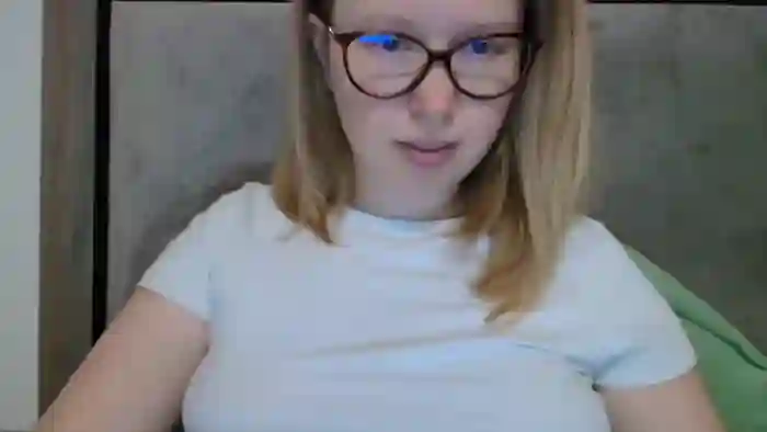 2025/11/11/streamate-rosiepeep-16-19-14