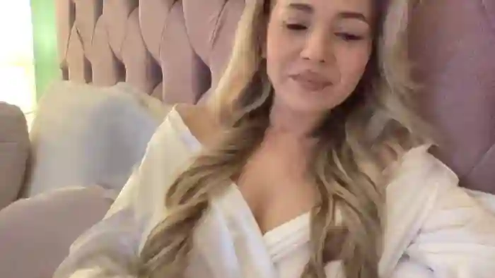 2025/11/11/streamate-shadiagray-17-30-18