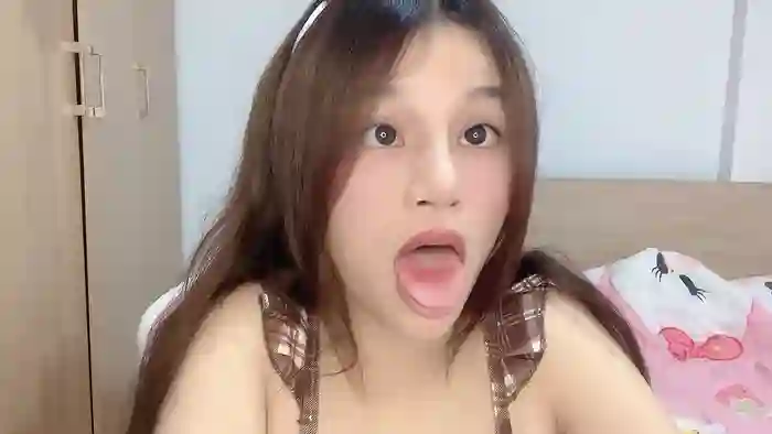 2025/11/11/streamate-willow_19x-17-41-39