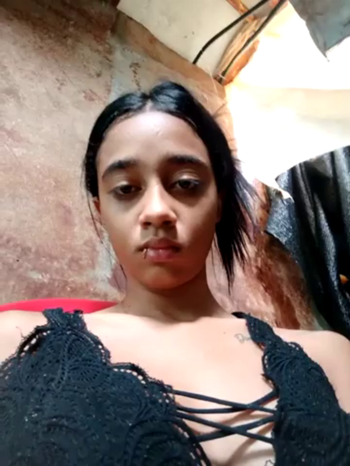 Zoe_Sweett18