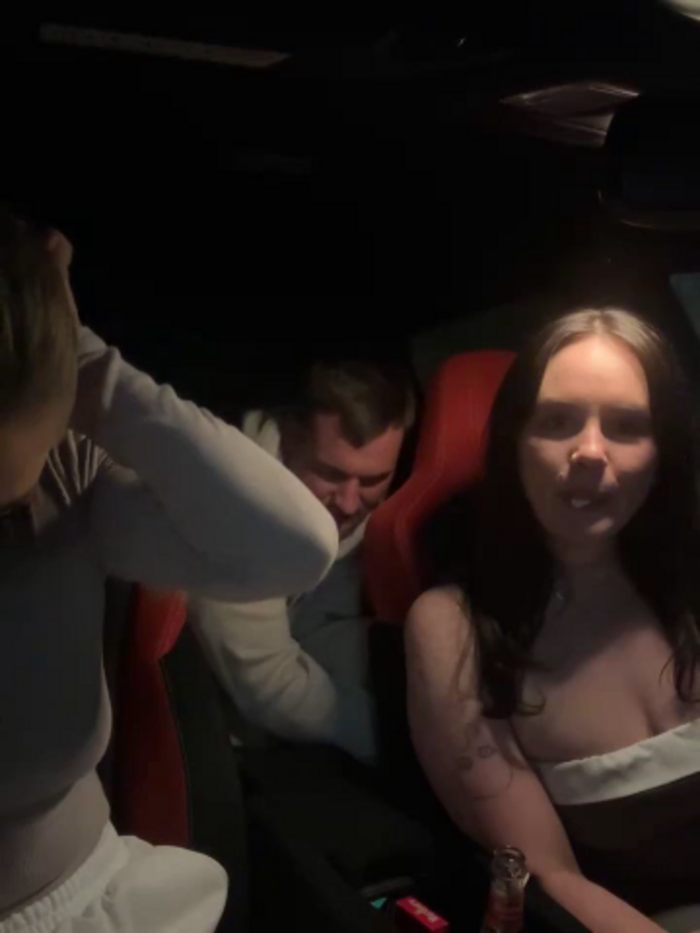 LizzyLush_