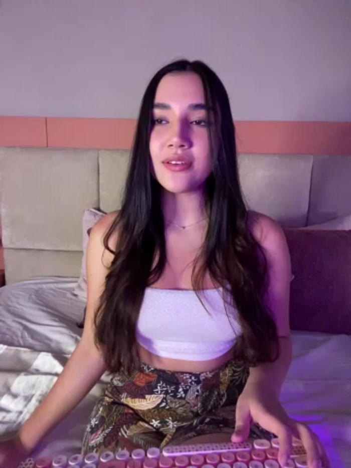 AniiRose