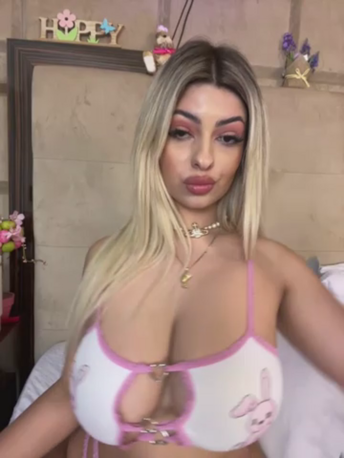 YaraMoon_