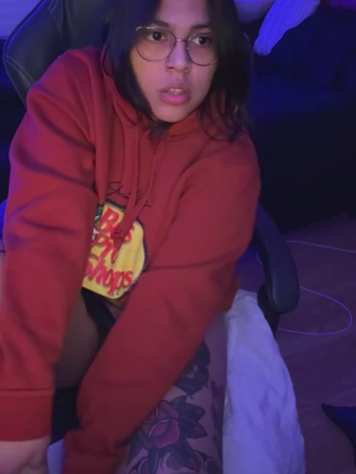 miacanela_xo