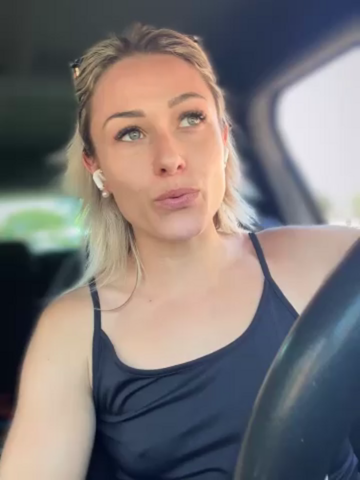 petrouchkaaa_
