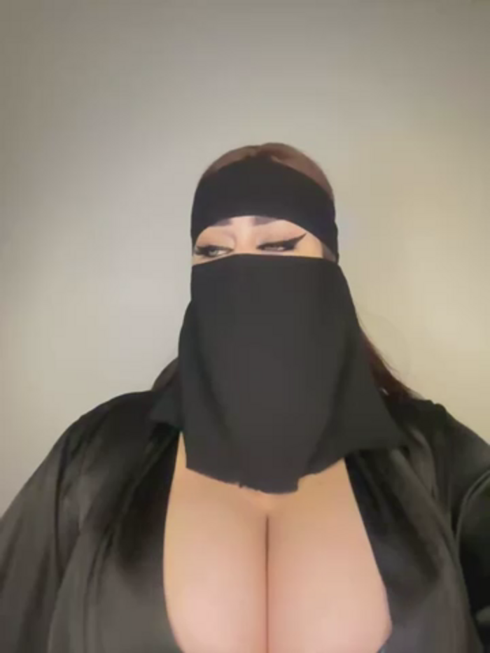 QueenDina777