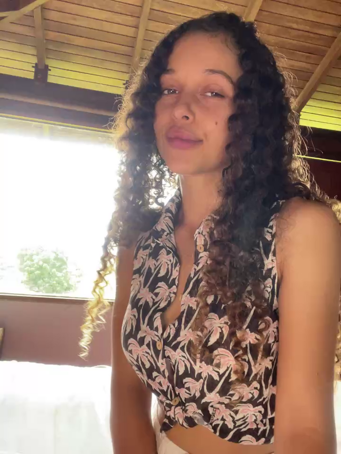 Rati_Curly