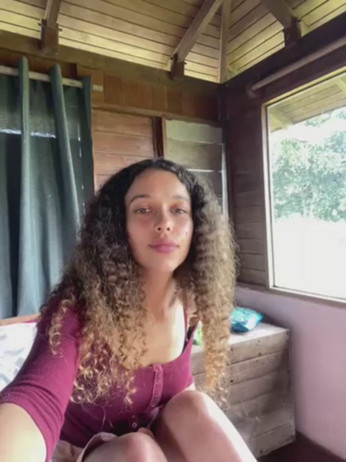 Rati_Curly
