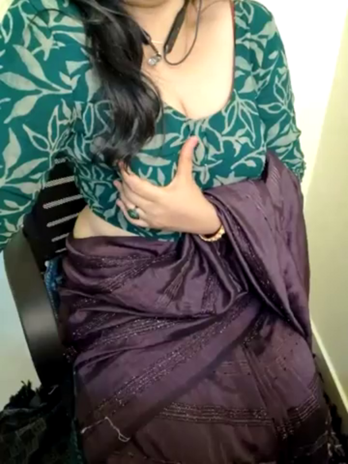 Mallu_MayaMadhav