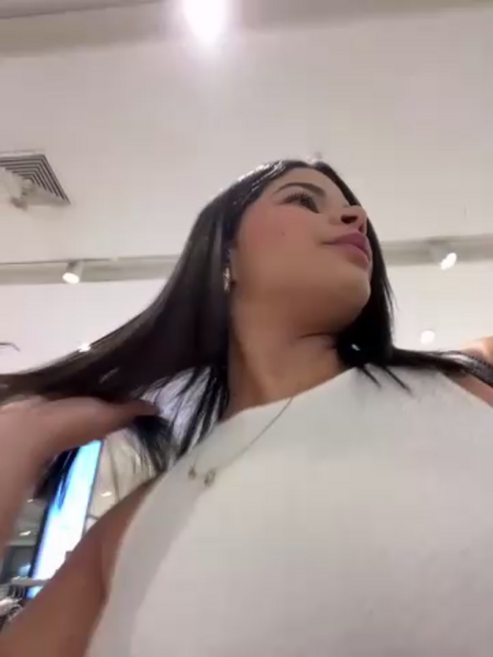 Leah_Honey26