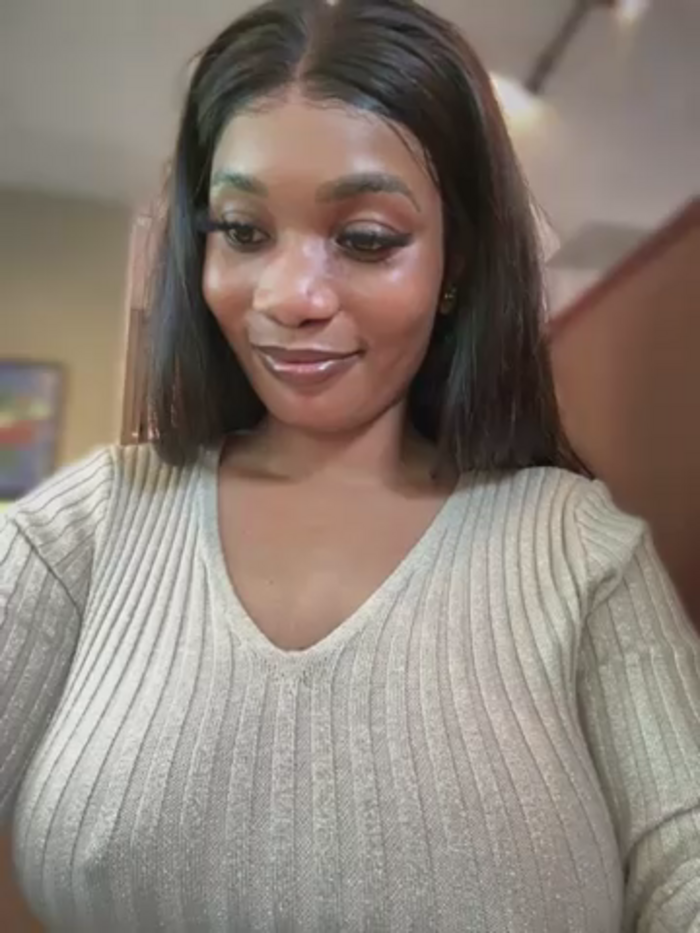 __Nessa__