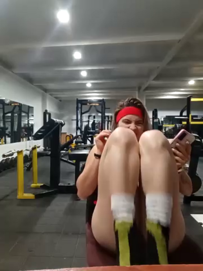 Belinda-Naughty