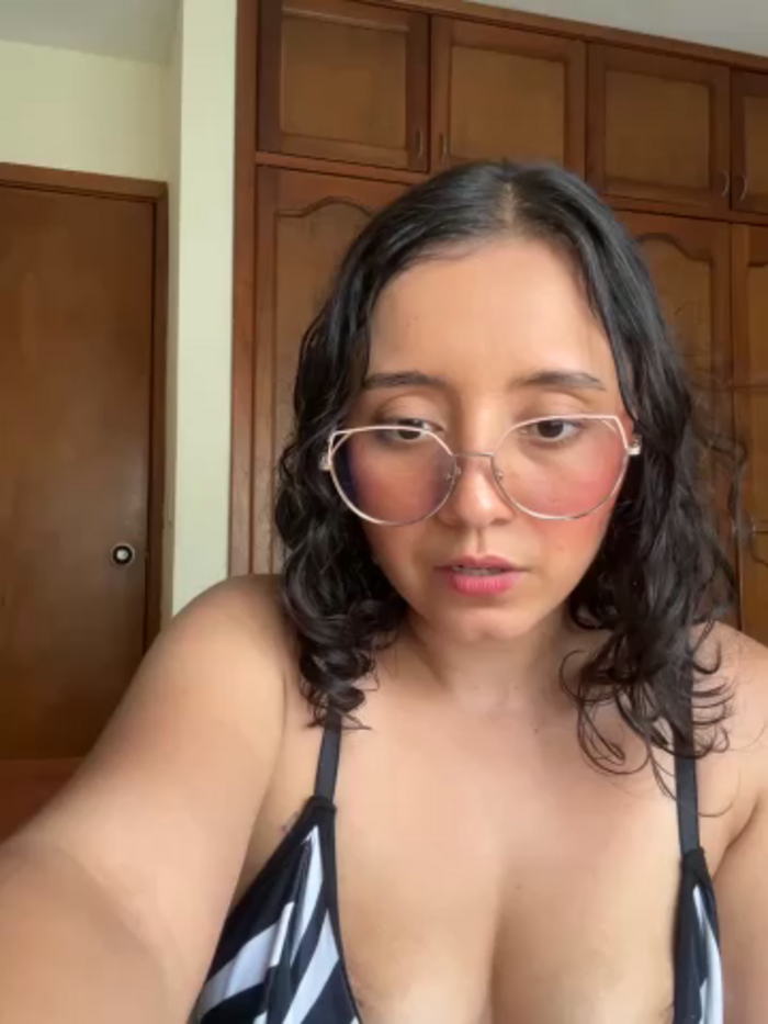 Kay_LustyWife