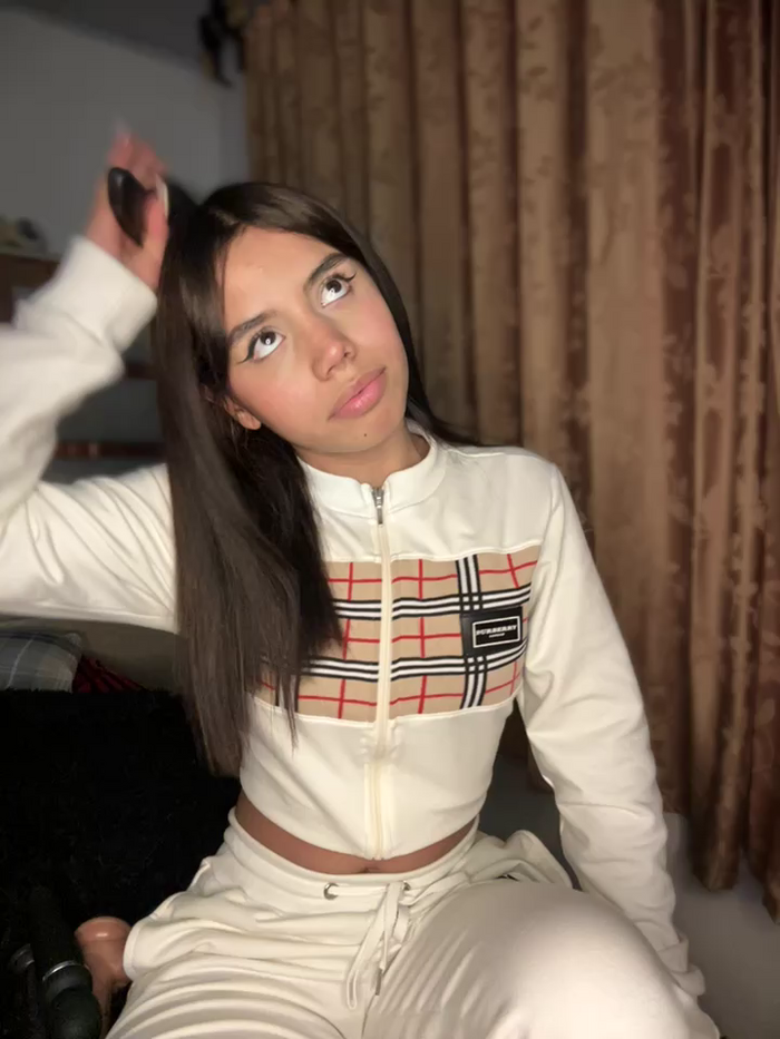 Laura-Khalifa