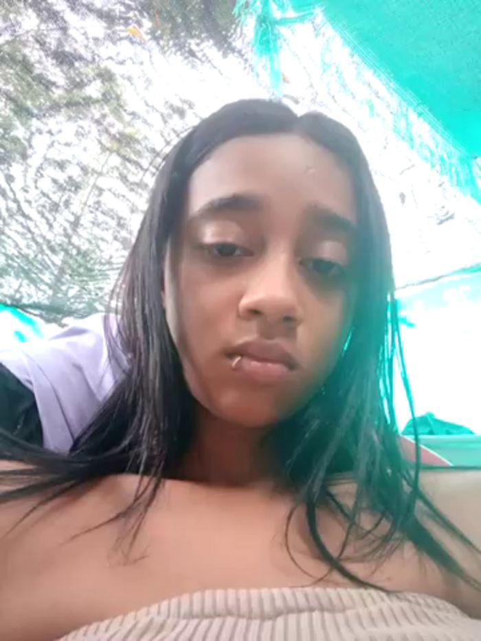 Zoe_Sweett18
