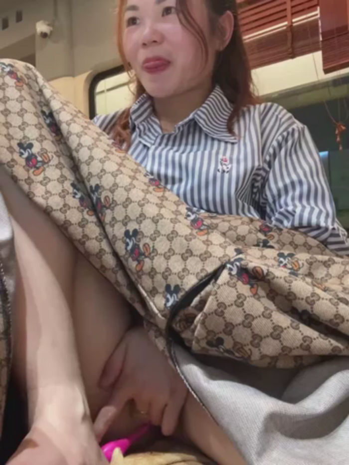 Emily_9xx