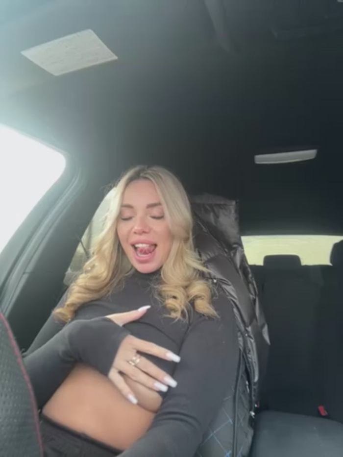 Gabriella_Hot_