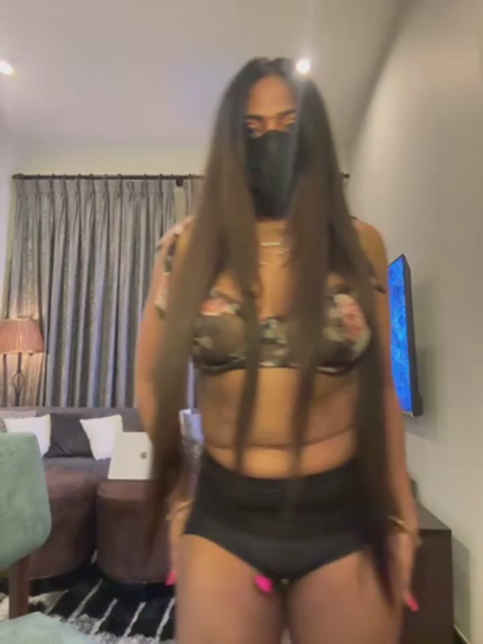 MonalisaDono18